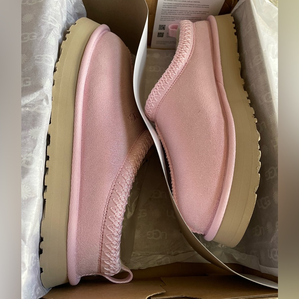 Authentic New UGG Tazz Dazzle Slippers Kids 6 (Women’s 7.5) Ribbon candy pink!